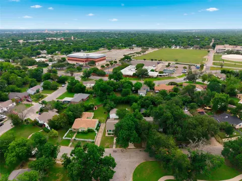 View/Area - 3012 Mitchell Ave, Waco, TX 76708 photo 2 of 2