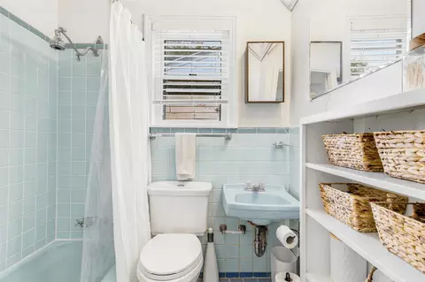 Bath - 3012 Mitchell Ave, Waco, TX 76708 photo 1 of 2