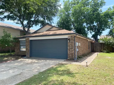 914 Azalia Dr, Lewisville, TX 75067