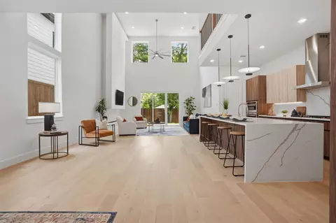 617 Parkview Ave, Dallas, TX 75223