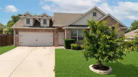 3716 Jazmine Dr, Forest Hill, TX 76140