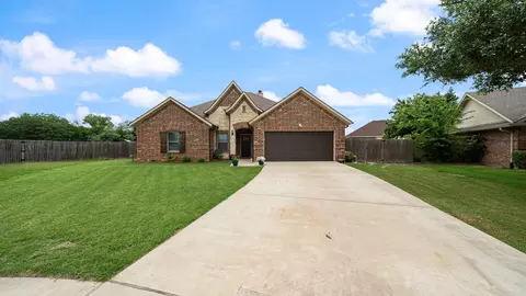 1401 Ridgebriar Dr, Kaufman, TX 75142
