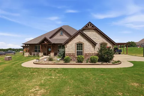 115 Mike Thornton Ct, Weatherford, TX 76088