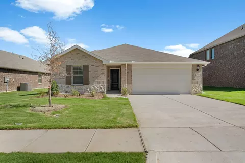 230 Teton St, Greenville, TX 75402