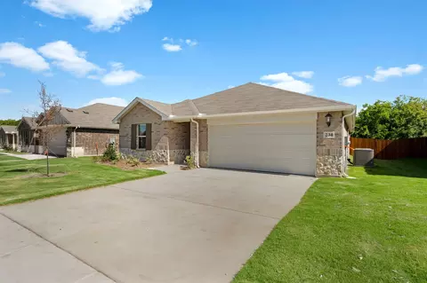 230 Teton St, Greenville, TX 75402