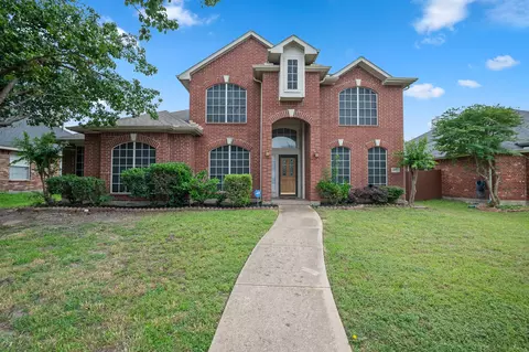 8114 Salzburg Dr, Rowlett, TX 75089