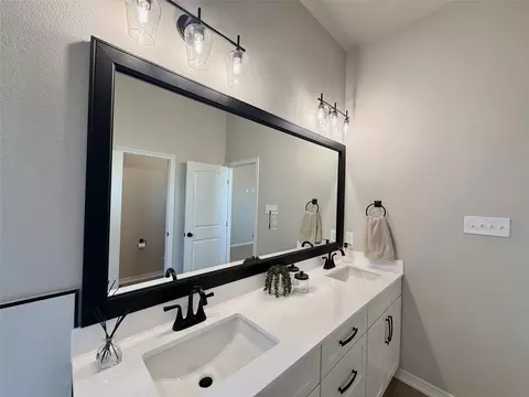 Bath - 203 Lasso Loop, Lorena, TX 76655 photo 8 of 8