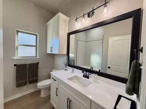 Bath - 203 Lasso Loop, Lorena, TX 76655 photo 1 of 8