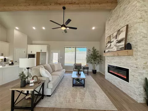 Living - 203 Lasso Loop, Lorena, TX 76655 photo 3 of 5