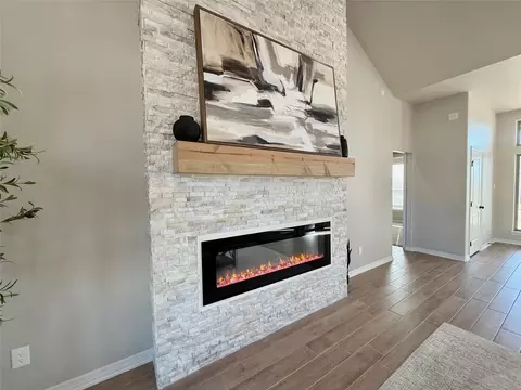 Living - 203 Lasso Loop, Lorena, TX 76655 photo 4 of 5