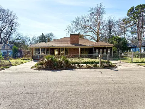 609 Hickory 1 St, Hughes Springs, TX 75656