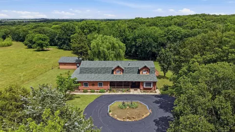 570 Roy Ayres Rd, Bells, TX 75414