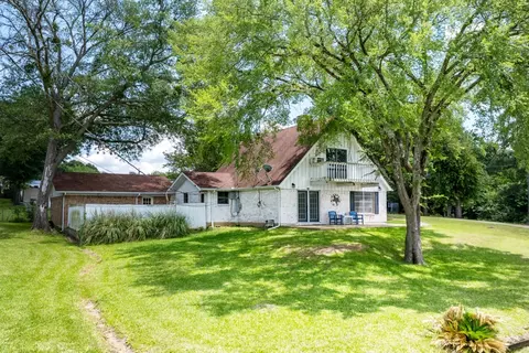 100 W Oak Acres Dr W, Malakoff, TX 75148