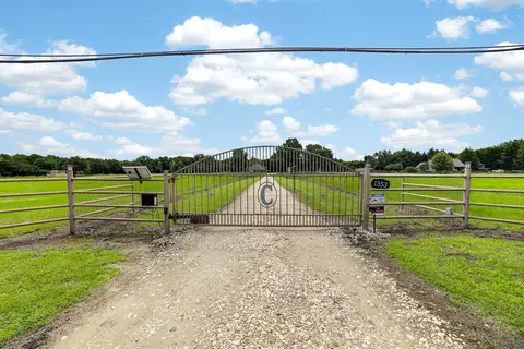 1353 E Fm 1564, Quinlan, TX 75474