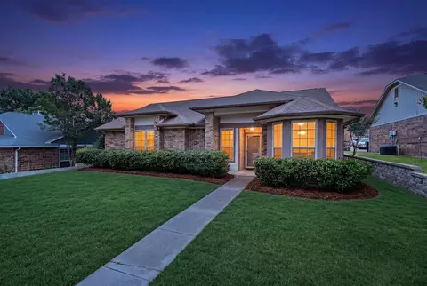 2726 Collins Blvd, Garland, TX 75044