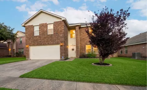 4617 Waterford Dr, Fort Worth, TX 76179