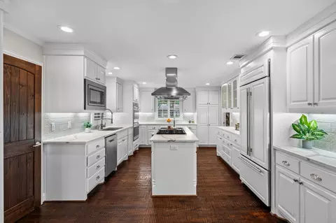 4432 Willow Ln, Dallas, TX 75244