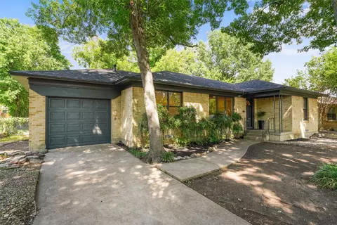 1711 Quadrangle Dr, Dallas, TX 75228