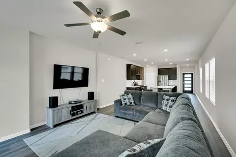 610 Hemingway Ln, Lowry Crossing, TX 75069