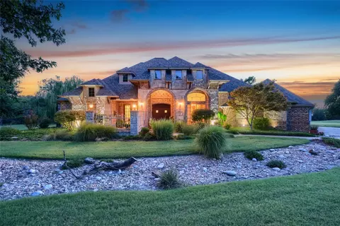 105 Dalview Dr, Forney, TX 75126