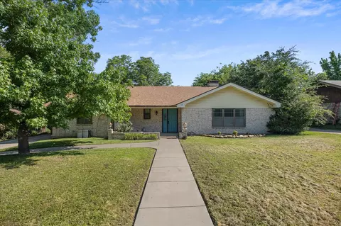 2308 Royal Ln, Greenville, TX 75402