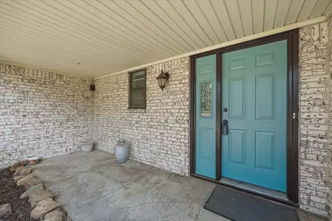 2308 Royal Ln, Greenville, TX 75402