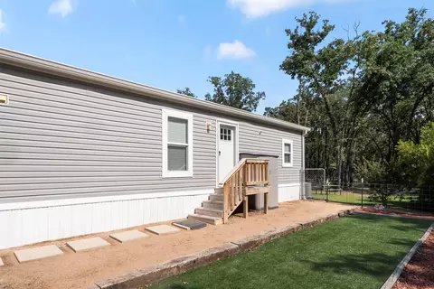 229 Forest Lane Dr #B, Mabank, TX 75156