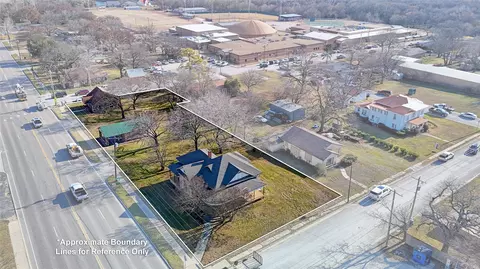 400 S Broad St, Saint Jo, TX 76265