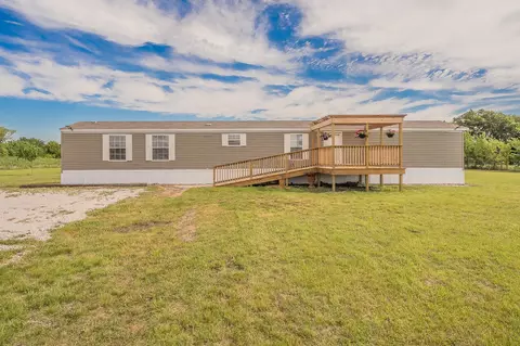 18035 Brookfield Dr, Justin, TX 76247