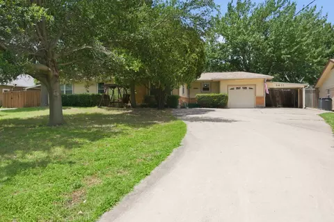 3411 Lakeview Dr, Grapevine, TX 76051