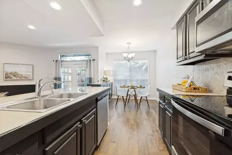 7525 Holly Hill Dr #3, Dallas, TX 75231