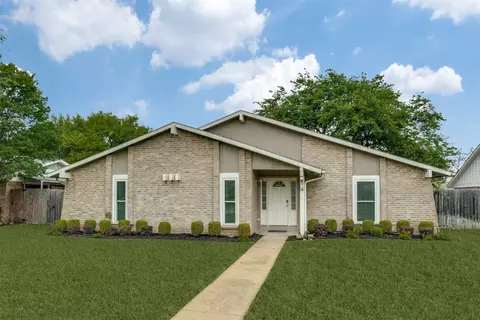 2117 Oak Brook Dr, Richardson, TX 75081
