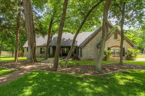 3602 Four Trees Dr, Weatherford, TX 76087