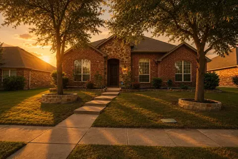 7510 Handen Dr, Rowlett, TX 75089