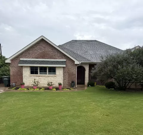 3297 Woodlake Dr, Abilene, TX 79606