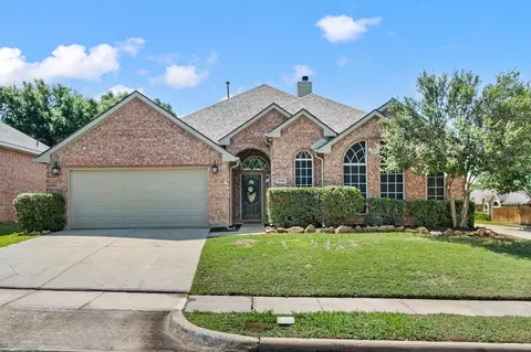 8050 Mount Shasta Cir, Fort Worth, TX 76137