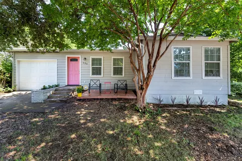 224 Willow St, Hurst, TX 76053