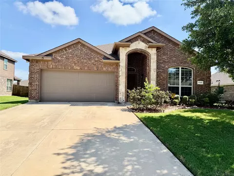 1104 Crest Ridge Dr, Glenn Heights, TX 75154