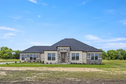 578 Auds Creek Cir, Paris, TX 75460