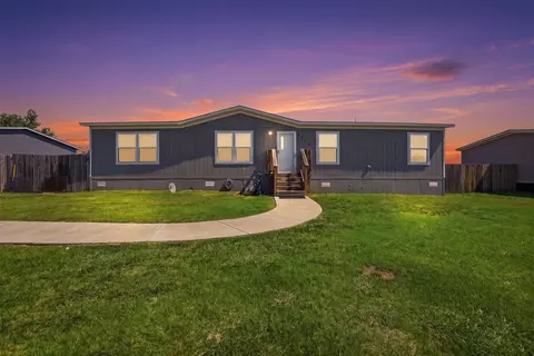 1420 Smooth Stone Dr, Cleburne, TX 76033