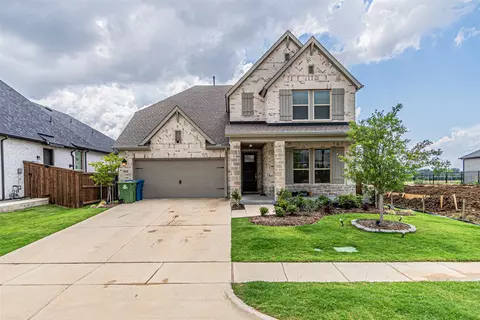 5028 Sandbrock Pkwy, Aubrey, TX 76227