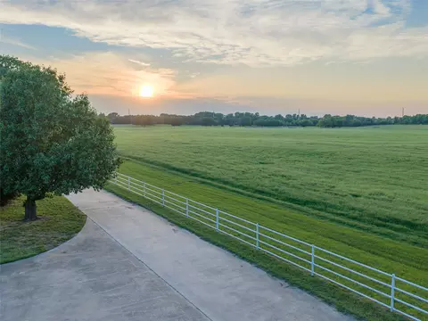 449 Private Rd 4670, Boyd, TX 76023