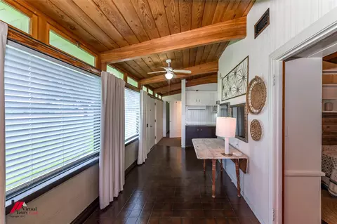 Entry Way - 300 S Main St, Springhill, LA 71075 photo 1 of 3