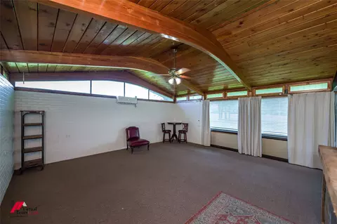 Living - 300 S Main St, Springhill, LA 71075 photo 4 of 4