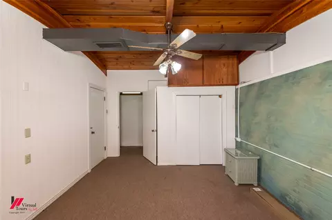 Bedroom - 300 S Main St, Springhill, LA 71075 photo 6 of 8