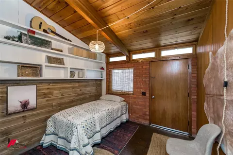 Bedroom - 300 S Main St, Springhill, LA 71075 photo 1 of 8