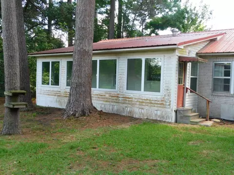Exterior - 24044 Highway 157 Hwy, Springhill, LA 71075 photo 7 of 12