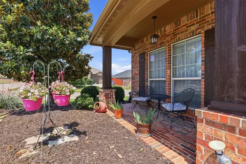 436 Millbrook Ln, Crowley, TX 76036