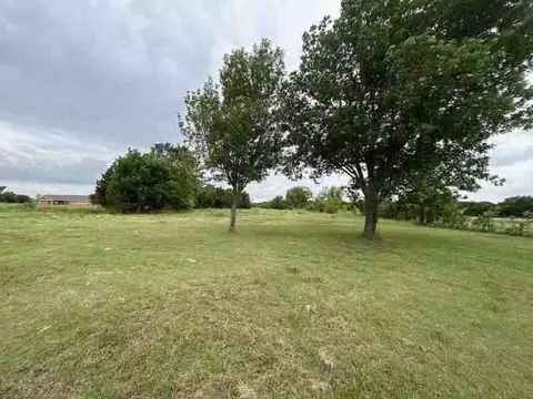 10338 County Road 484, Lavon, TX 75166