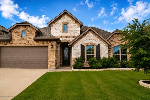 279 Paluxy St, Burleson, TX 76028